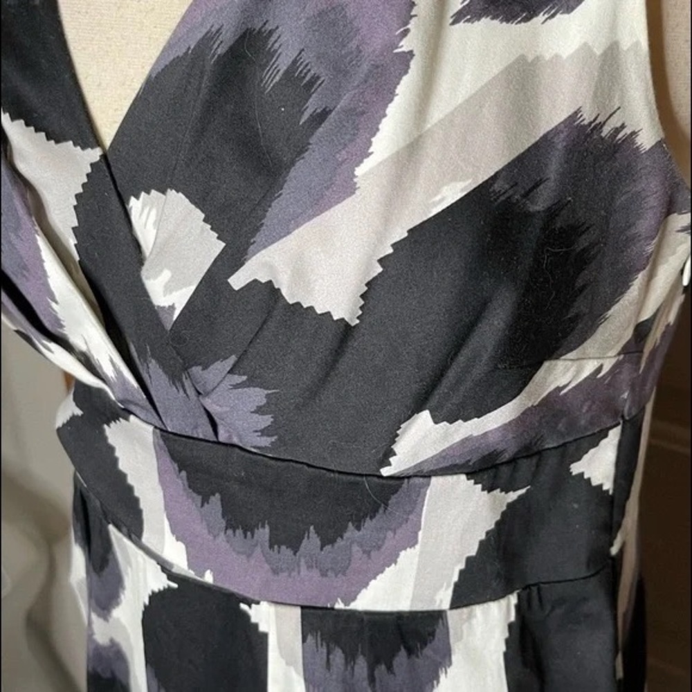 Boden, Black, Gray & Cream Ikat Sheath, Chic & Form Flattering! EUC,Size 4 - Picture 12 of 13